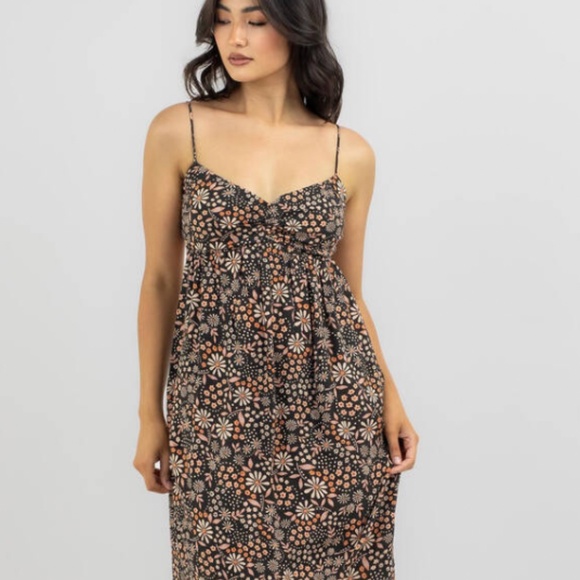 Volcom Floral Shorts - Picture 6 of 6